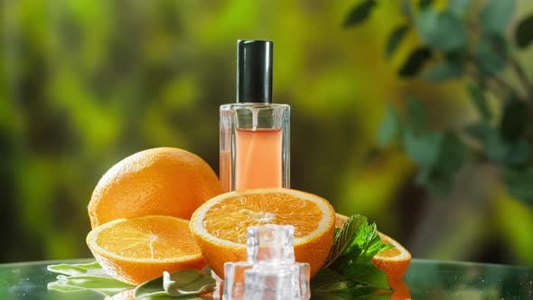 Scent With Love: Thế hệ trẻ muốn truyền tải thông điệp gì qua mùi hương nước hoa
