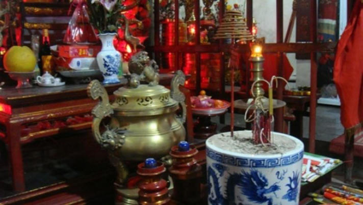 Tỉa bớt chân hương nhưng phải để lại ít nhất 3-5-7-9 cây.