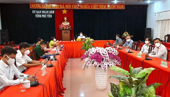 Quang cảnh cuộc họp trực tuyến chiều 5/9 tại điểm cầu UBND tỉnh Phú Yên.
