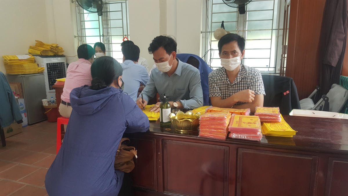 [ẢNH] Nam Định: Đền Trần vẫn mở cửa nhưng thưa người