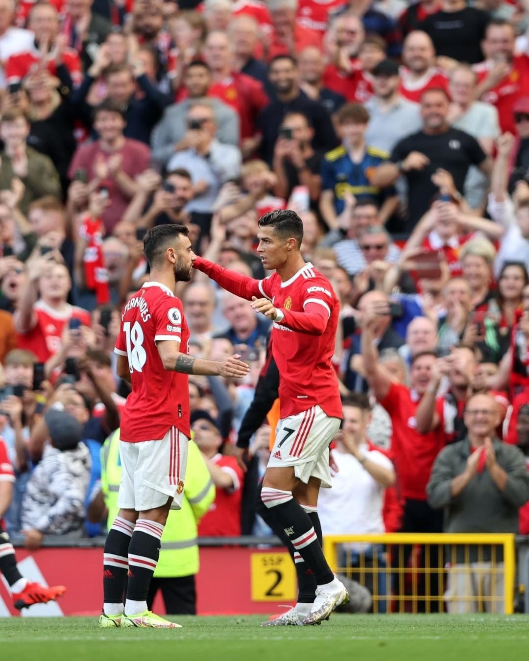 Sự kết hợp giũa Bruno và Ronaldo đang đem lại nhiều niềm tin cho các CĐV MU.