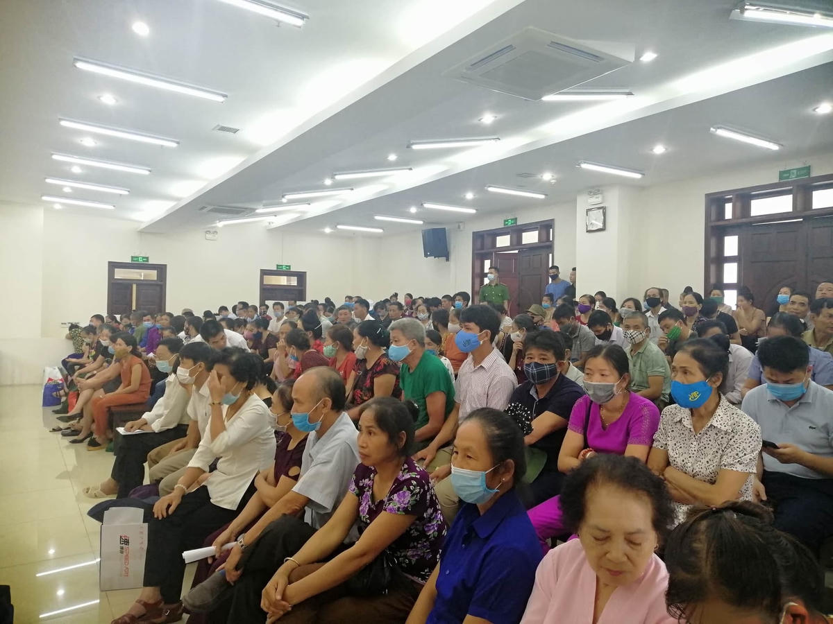 Phiên xử có tới 300 bị hại và người có quyền lợi, nghĩa vụ liên quan tham dự