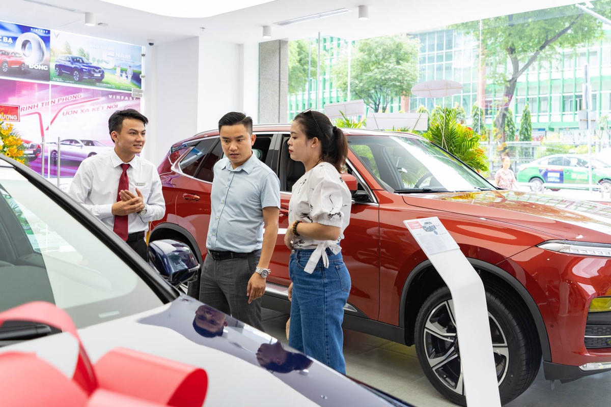 VinFast đồng loạt khai trương 27 showroom mới trên toàn quốc