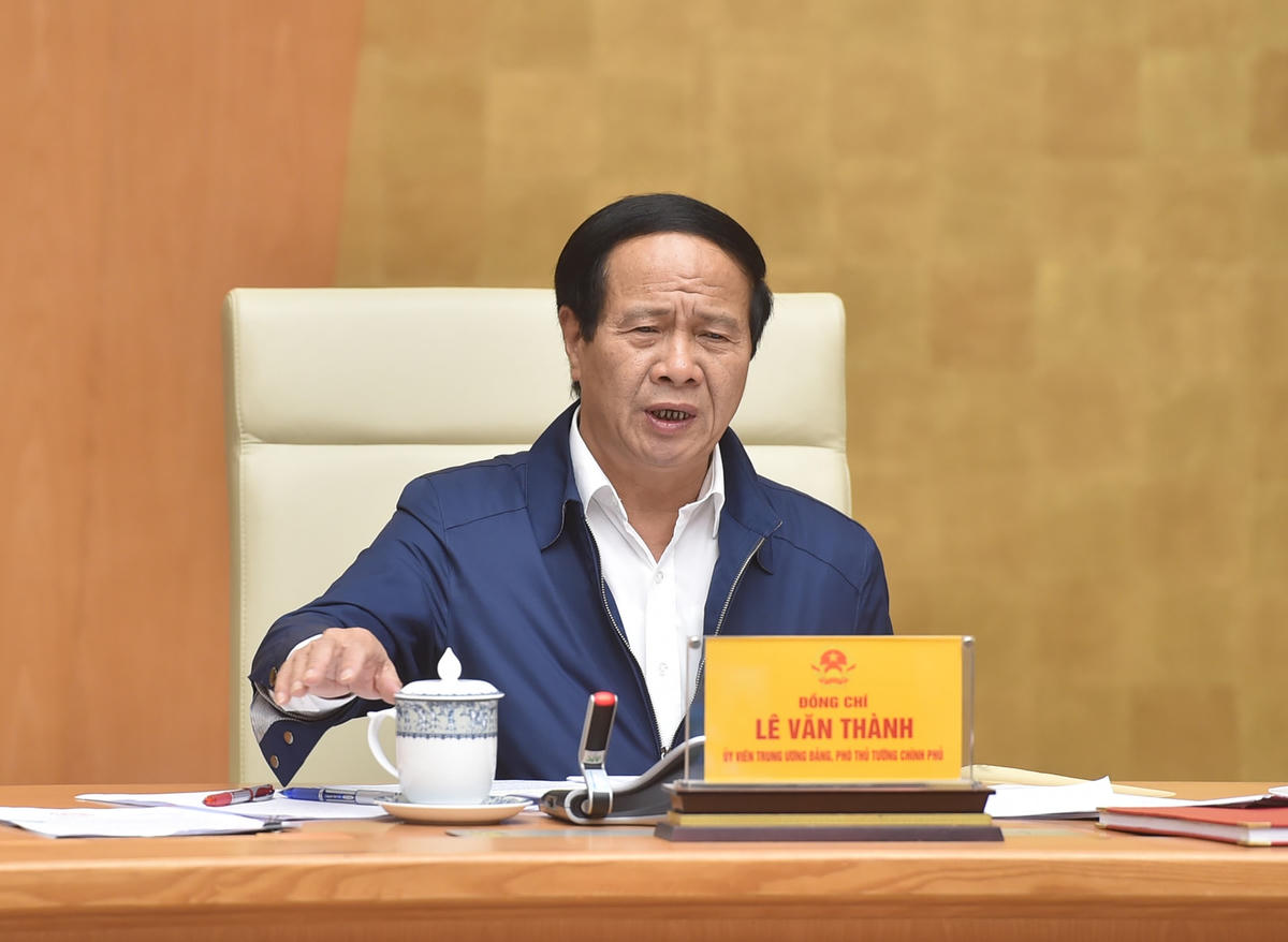 Phó Thủ tướng Lê Văn Thành chủ trì cuộc họp.