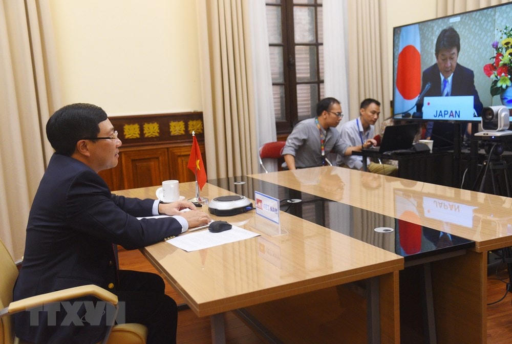 Phó Thủ tướng, Bộ trưởng Bộ Ngoại giao Phạm Bình Minh đồng chủ trì Hội nghị trực tuyến Bộ trưởng Mekong-Nhật Bản lần thứ 13. (Ảnh: Diễm Quỳnh - TTXVN phát).