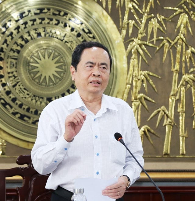Chủ tịch Trần Thanh Mẫn phát biểu tại buổi làm việc.