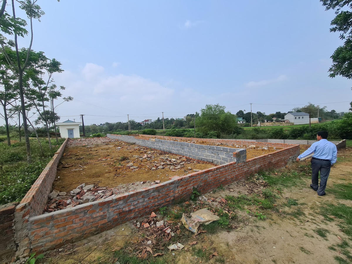 Lô đất nền tại Hoà Lạc (Hà Nội) có giá tới gần 30 triệu/m2, trong khi cách đây 6 tháng giá chỉ hơn 10 triệu/m2.