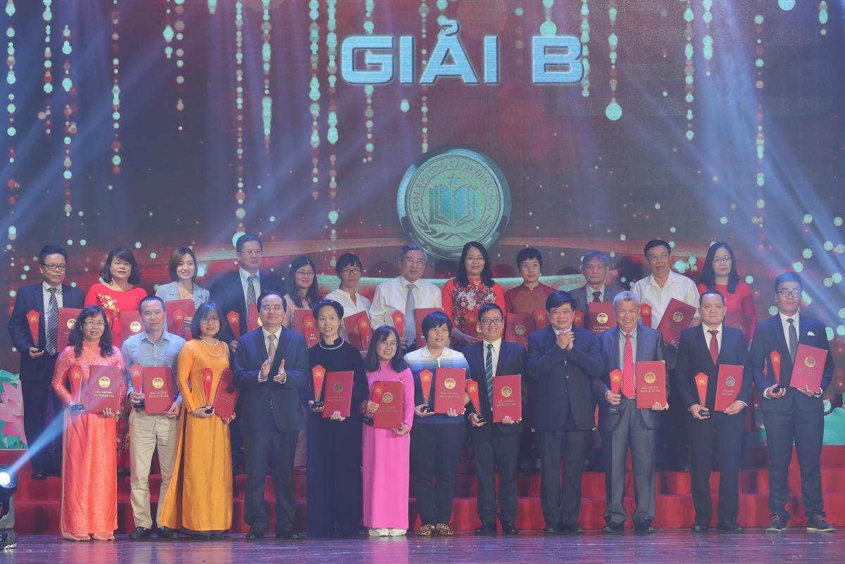 Trao giải B Giải thưởng Sách Quốc gia lần thứ 3.