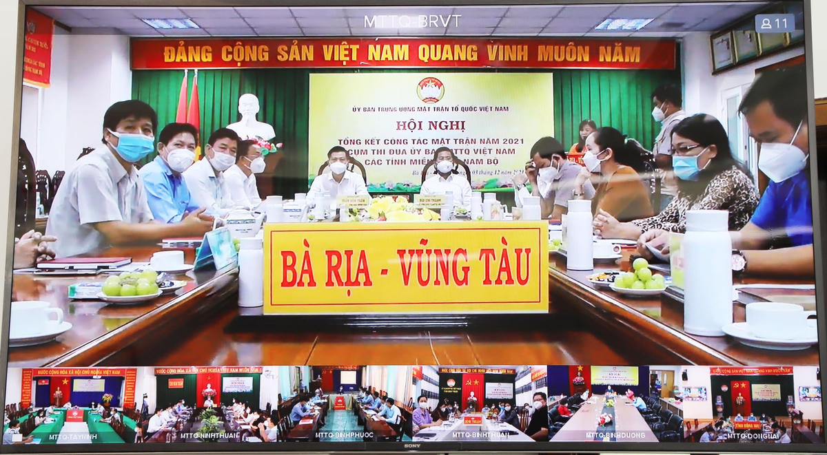 Các đại biểu tham dự Hội nghị tại điểm cầu các tỉnh trong Cụm thi đua các tỉnh miền Đông Nam bộ.