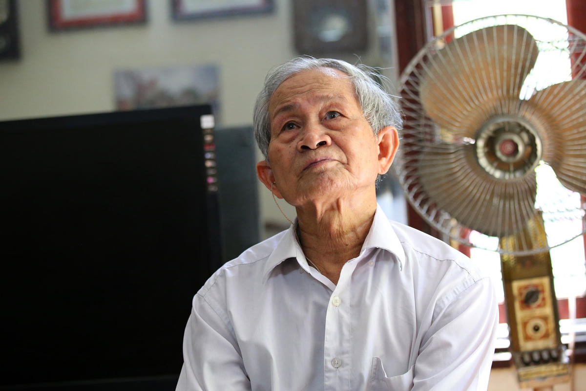 Nghệ nhân dân gian Triệu Đình Hồng.