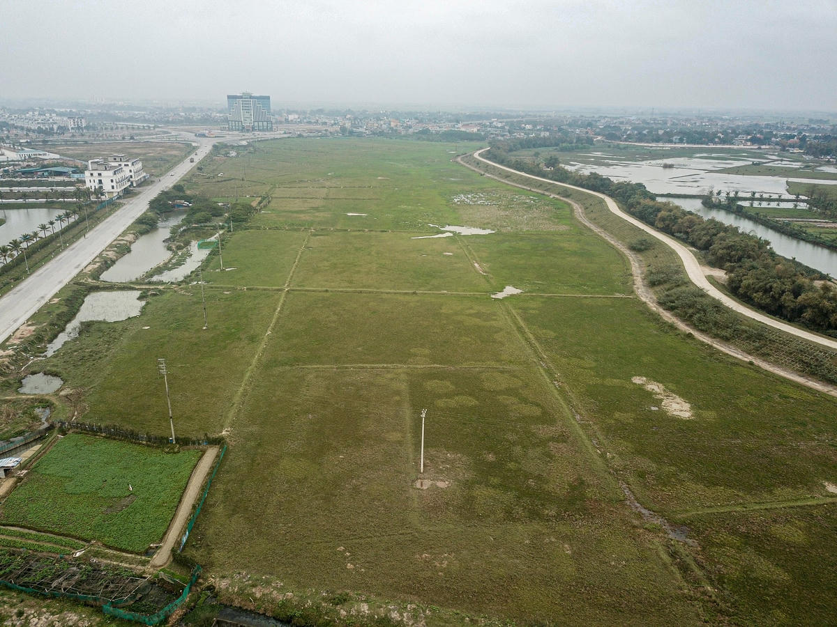 48 ha “đất vàng” ở nút giao Đại lộ Nam Sông Mã và Đại lộ Lê Lợi bị bỏ hoang suốt 4 năm qua.