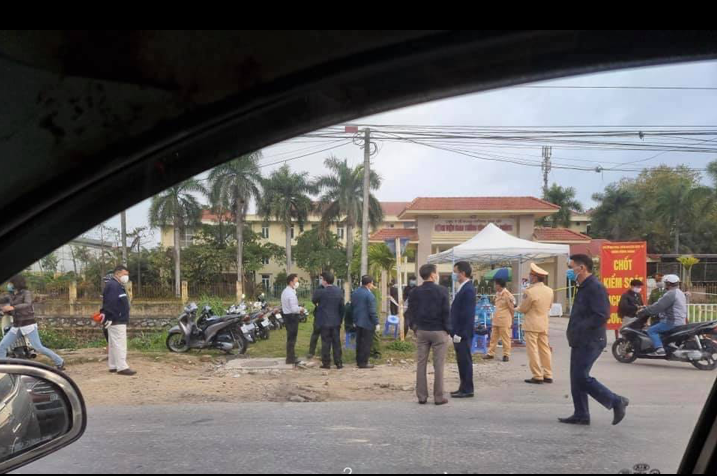 Lực lượng chức năng tạm thời phong toả Bệnh viện Giao thông vận tải Hải Phòng. Nguồn: FB Hà Nội.