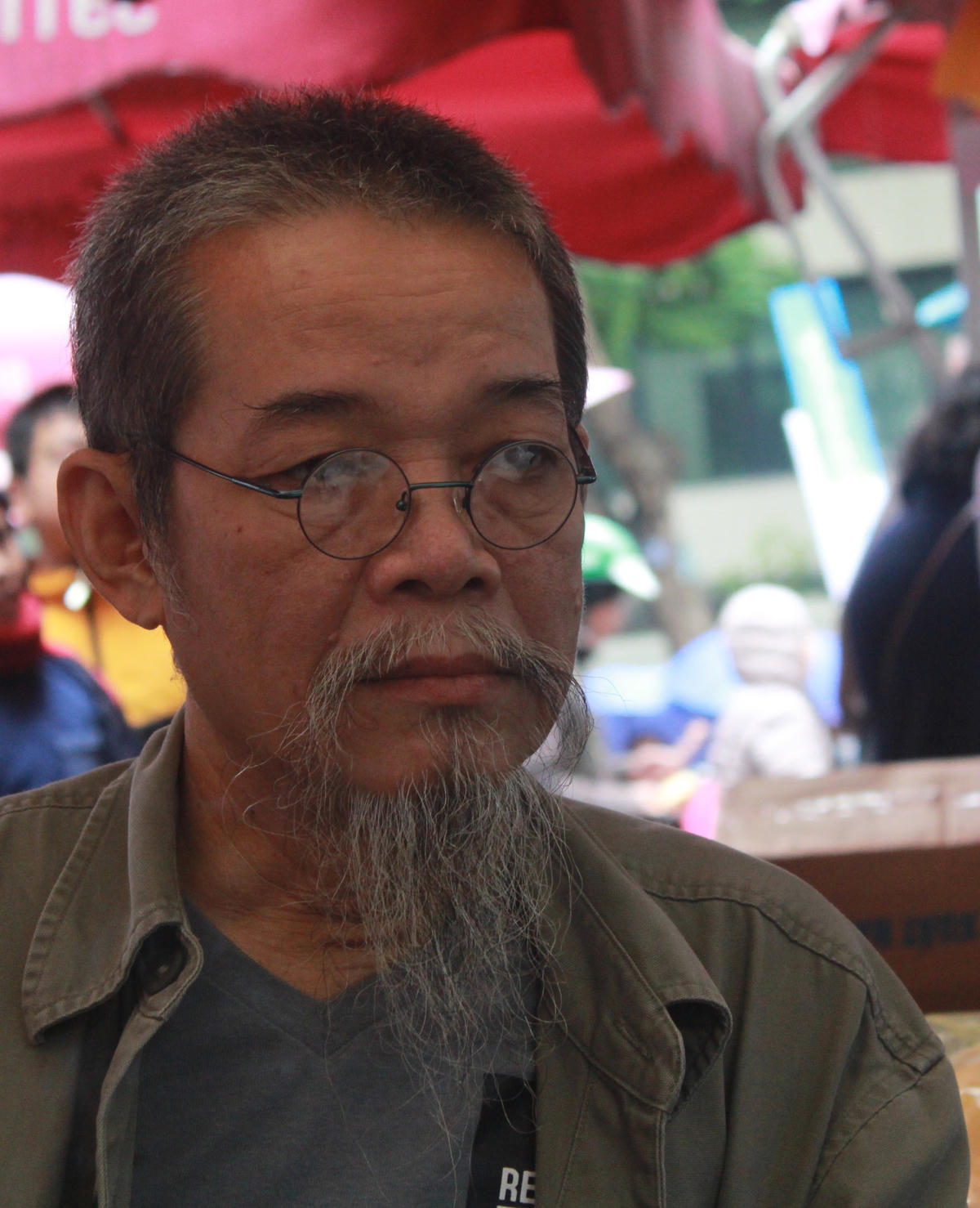 Họa sĩ Đỗ Phấn.