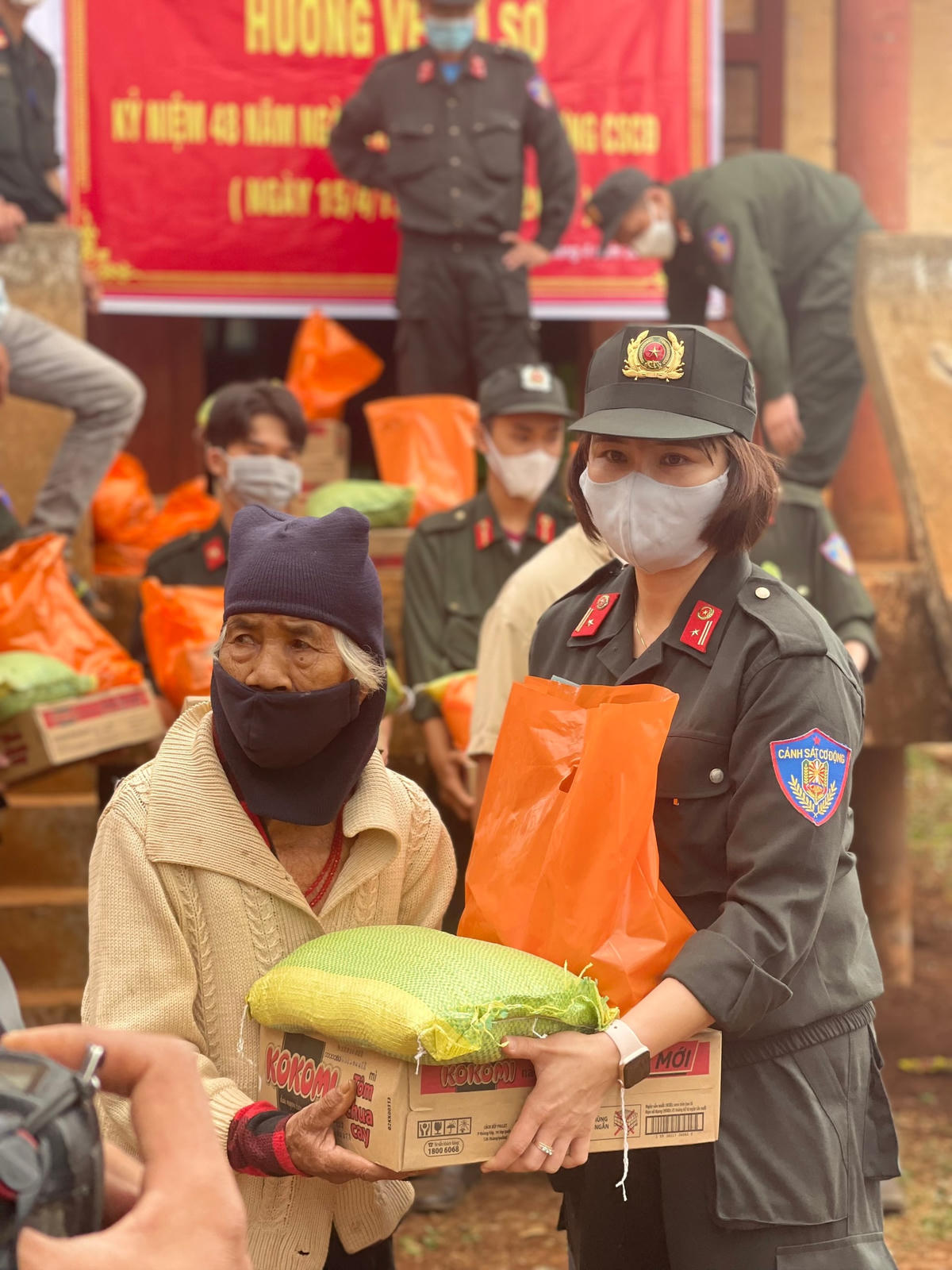 Những món quà ý nghĩa, giúp hoàn cảnh đặc biệt khó khăn có thêm động lực vươn lên trong cuộc sống. 