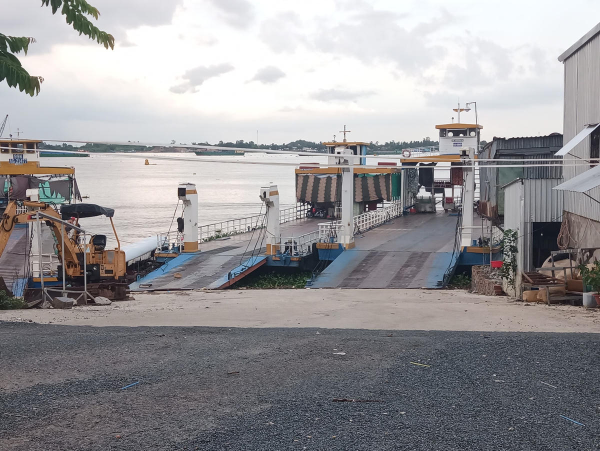 Bến đò Vĩnh Xương - Thường Phước dừng hoạt động. Ảnh chụp vào ngày 23/11/2021.