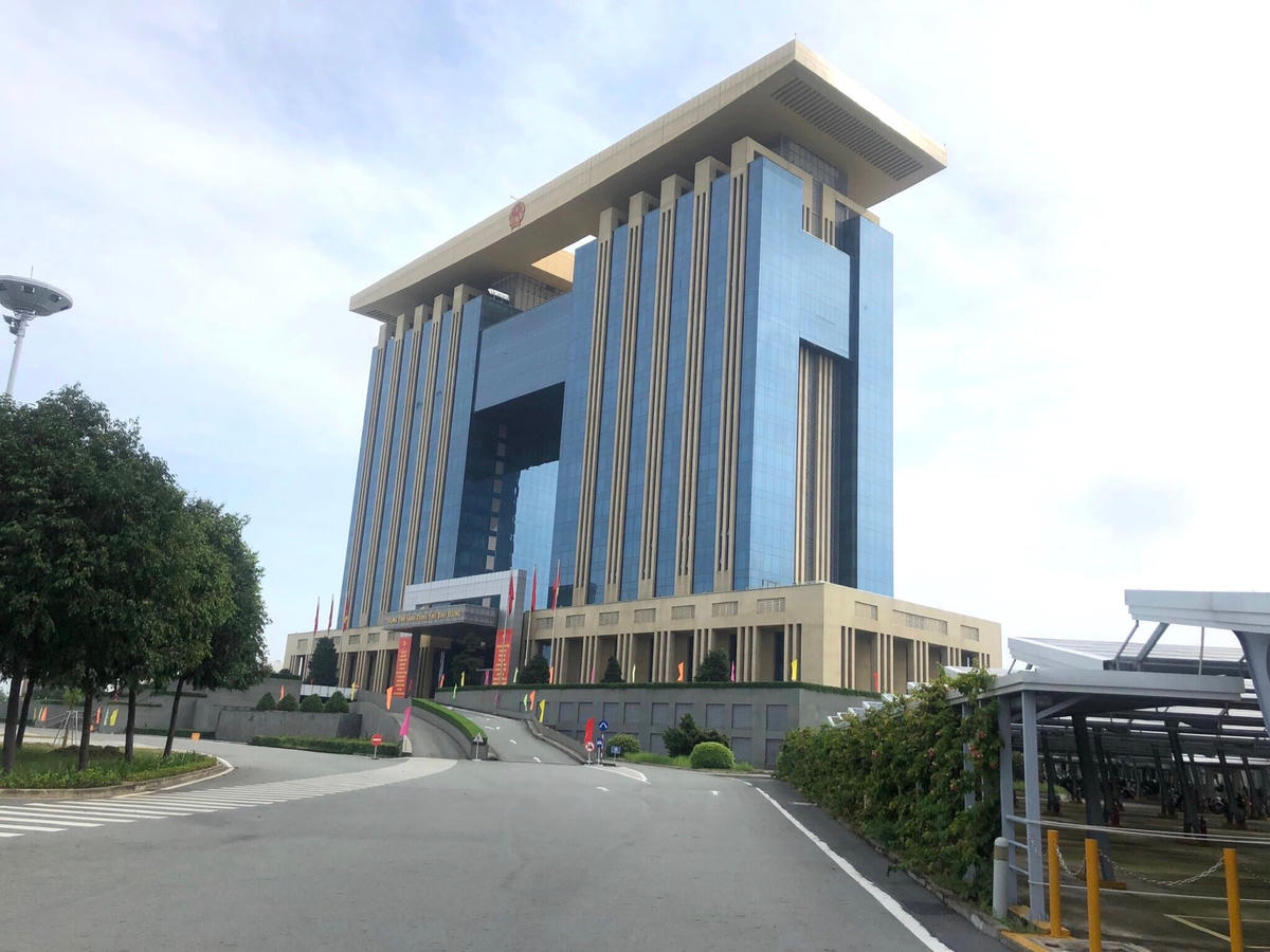 Sau 25 năm chia tách và thành lập, Bình Dương đang dần trở thành một địa phương có nền công nghiệp và đô thị phát triển.