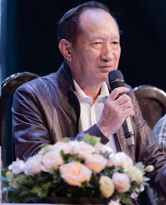 Nghệ sĩ Văn Hải.