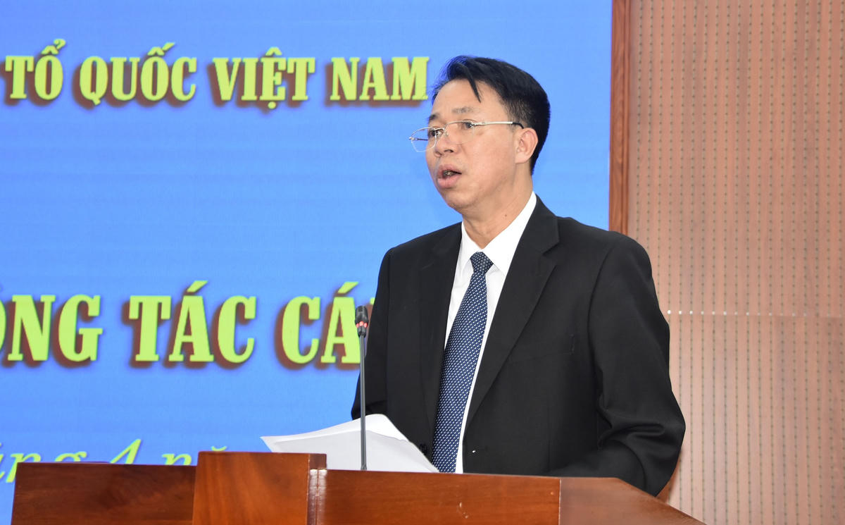 TS Lê Mậu Nhiệm, Giám đốc Trung tâm Bồi dưỡng cán bộ và Nghiên cứu khoa học MTTQ Việt Nam phát biểu nhận nhiệm vụ mới.