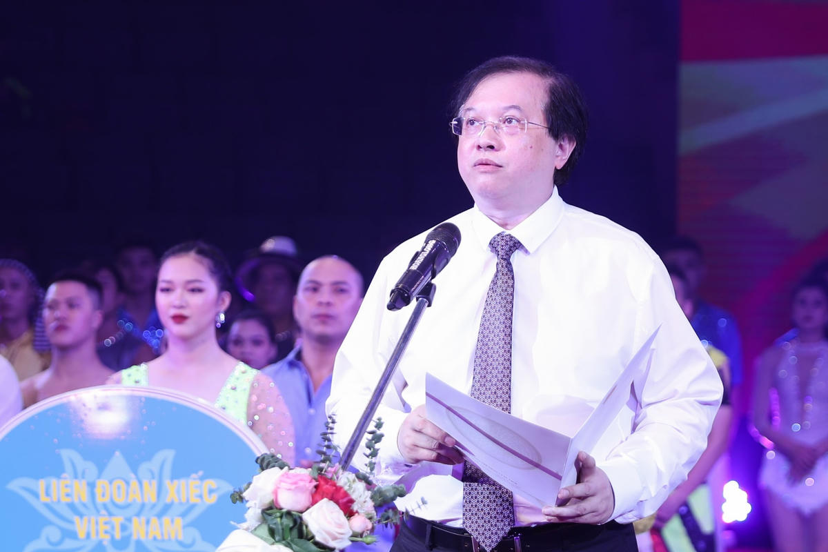 Thứ trưởng Tạ Quang Đông phát biểu tại lễ khai mạc.