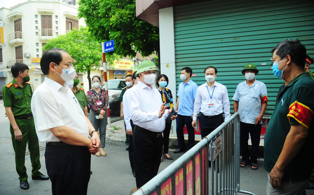 Bí thư Hà Nội: Khuyến khích DN đủ điều kiện duy trì sản xuất kinh doanh