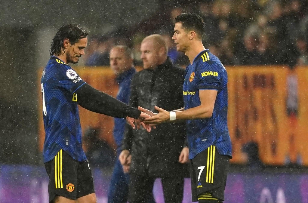 Cavani hay Ronaldo đều không thể ghi bàn vào lưới Burnley.