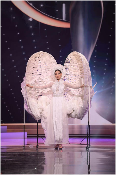 Phần trình diễn trang phục dân tộc của Hoa hậu Nguyễn Trần Khánh Vân tại Miss Universe 2021.