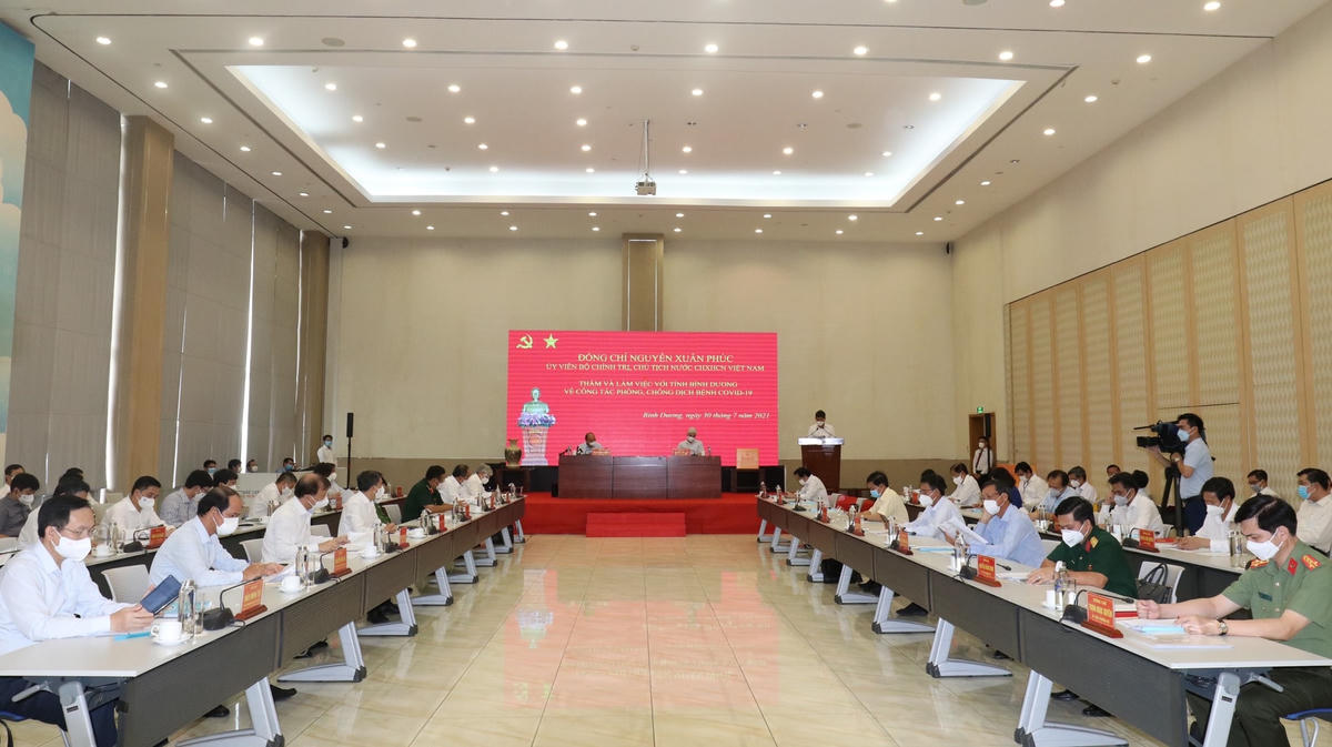 Quang cảnh buổi làm việc.