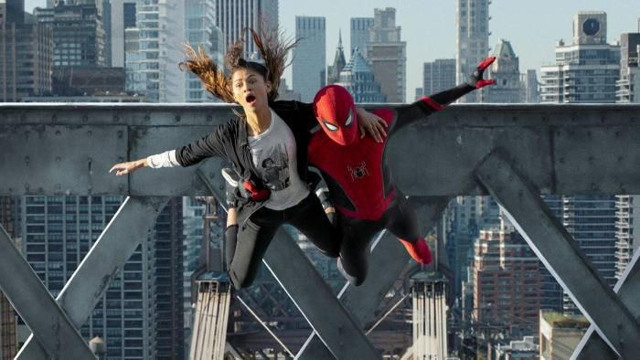 Những con số doanh thu ấn tượng từ phòng vé đã giúp bộ phim siêu anh hùng của Marvel lập kỷ lục, trở thành phim công chiếu mở màn ăn khách thứ 3 trong lịch sử điện ảnh thế giới (Ảnh: Financial Times).