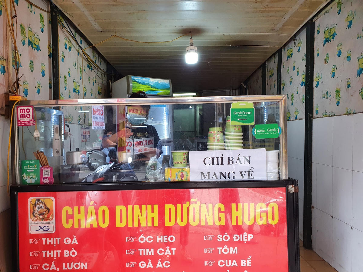 Chủ kinh doanh của những quán ăn này cho biết, kể từ khi Chỉ chị mới của thành phố được ban hành, các lực lượng chức năng đã tiến hành tuyên truyền, nhắc nhở...