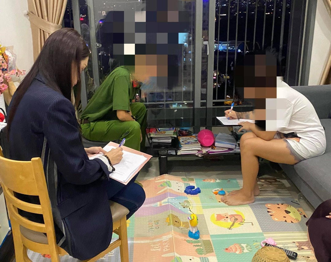 Đáng nói hơn, cô còn có thái độ thách thức như nói 