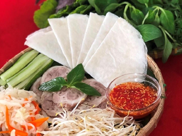 Bảo tồn và phát huy nghề làm bánh tráng phơi sương Trảng Bàng