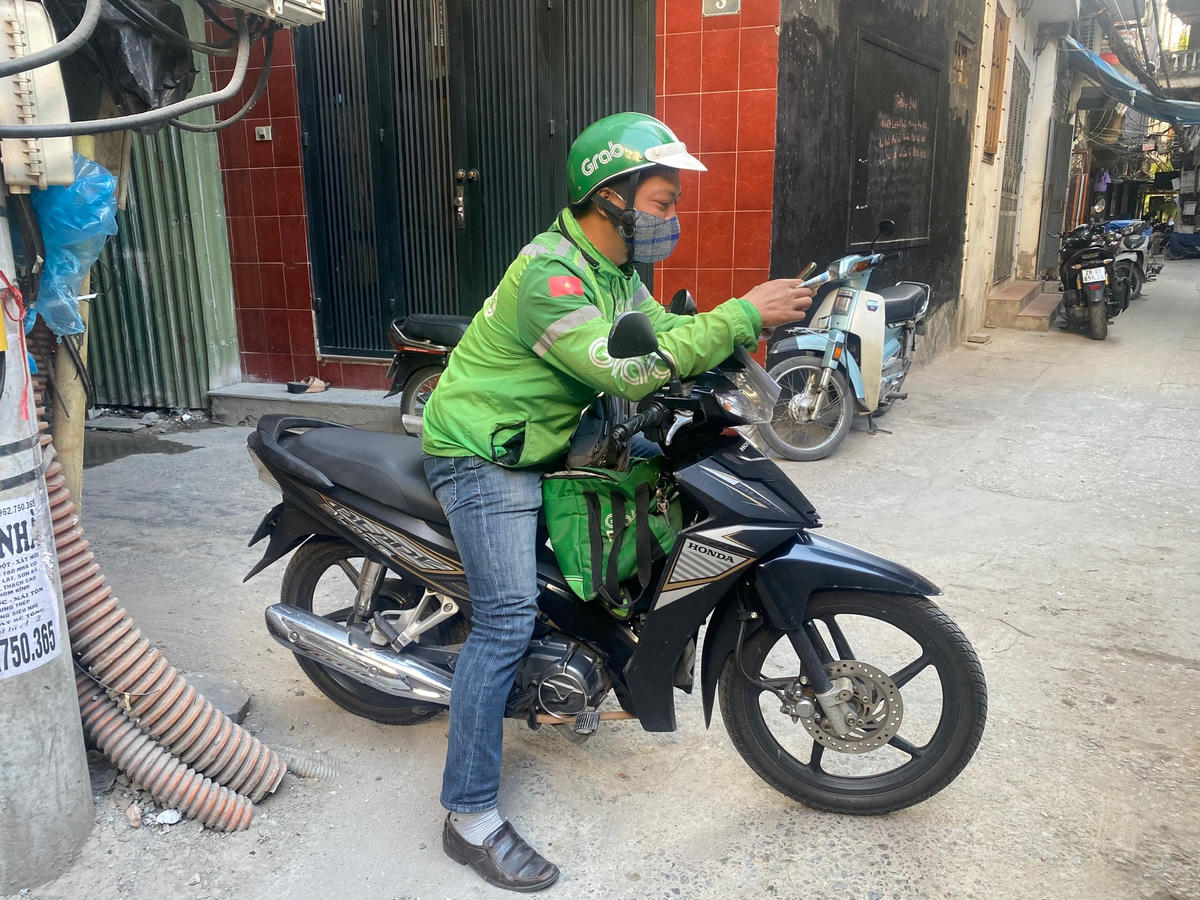 Để tránh rủi ro, các shipper nên tham gia vào các công ty vận chuyển công nghệ.
