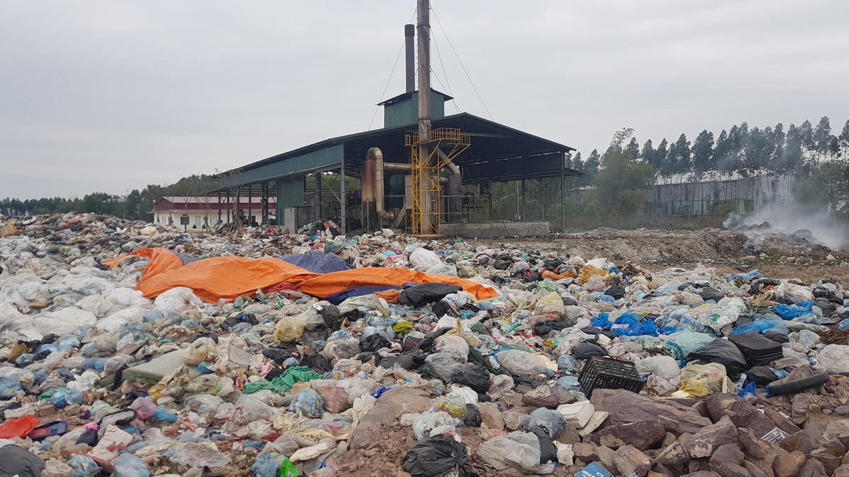 Dự thảo cũng có nhiều điểm mới về tái chế sản phẩm và xử lý chất thải. Ảnh: Nam Anh.