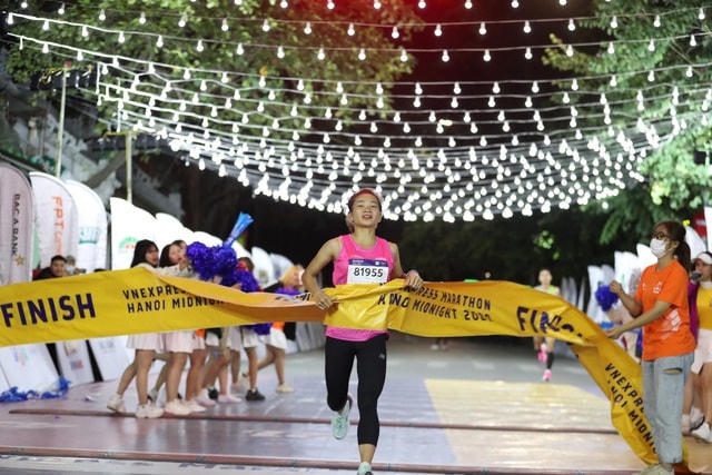 Nguyễn Thị Oanh chính là "cô gái vàng" của điền kinh Việt Nam tại SEA Games 30.  