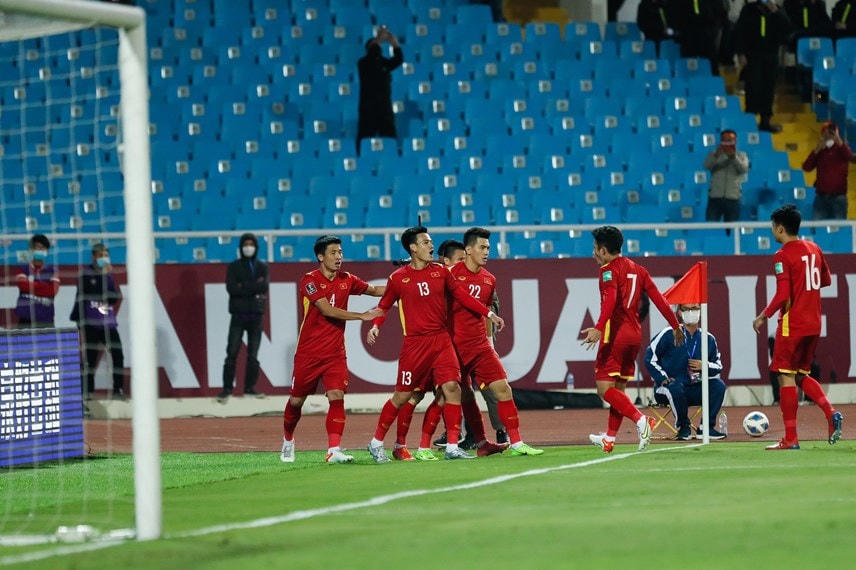Thắng Trung Quốc, đội tuyển Việt Nam trở về top 100 FIFA