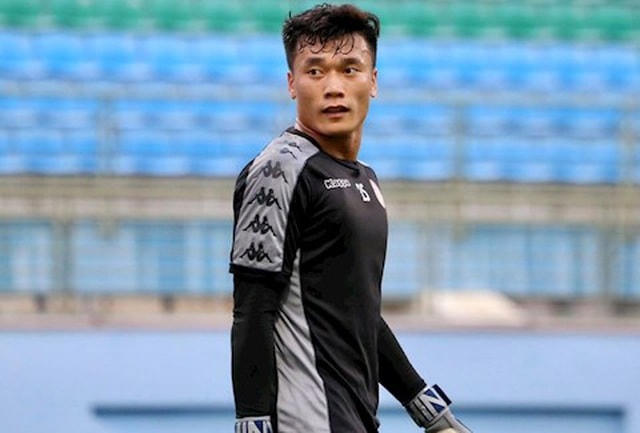 Thủ môn Bùi Tiến Dũng có cơ hội trở lại với sân đỉnh cao trong ít ngày tới đây. 