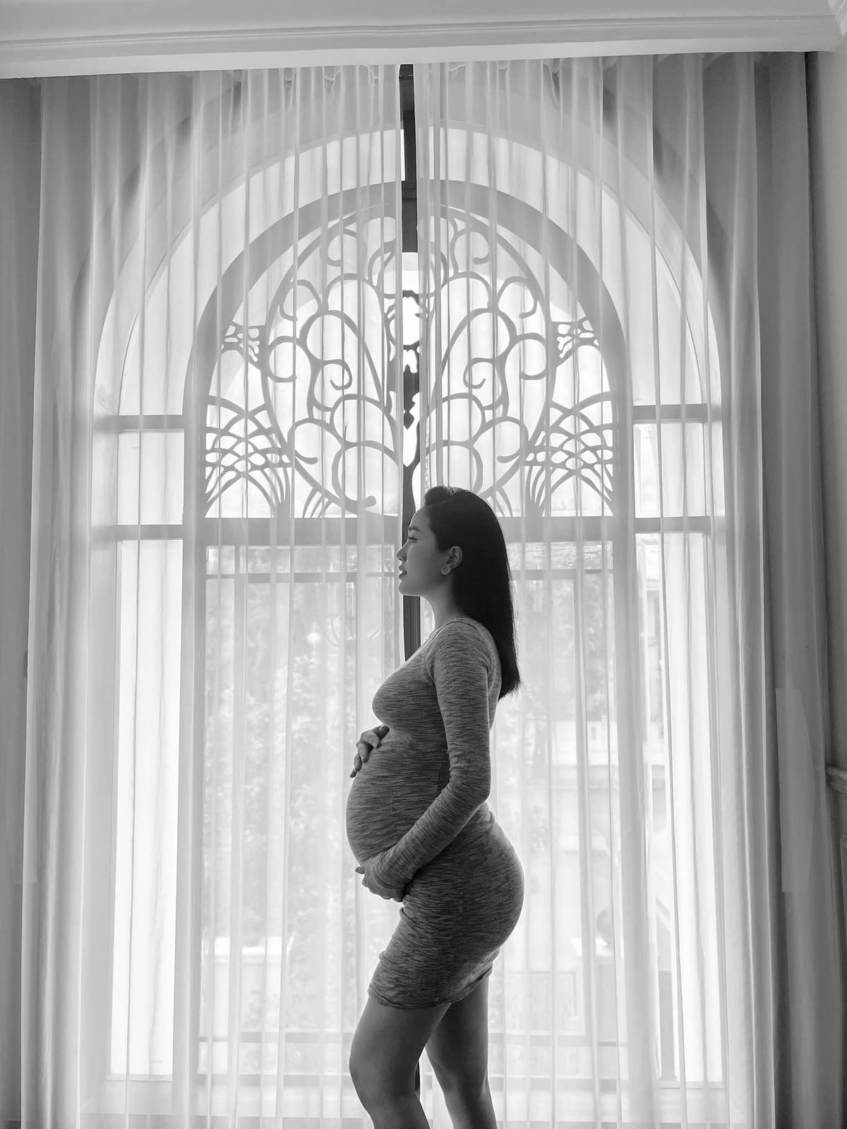 Bảo Thy chia sẻ về hành trình mang thai con đầu lòng cho chồng đại gia.