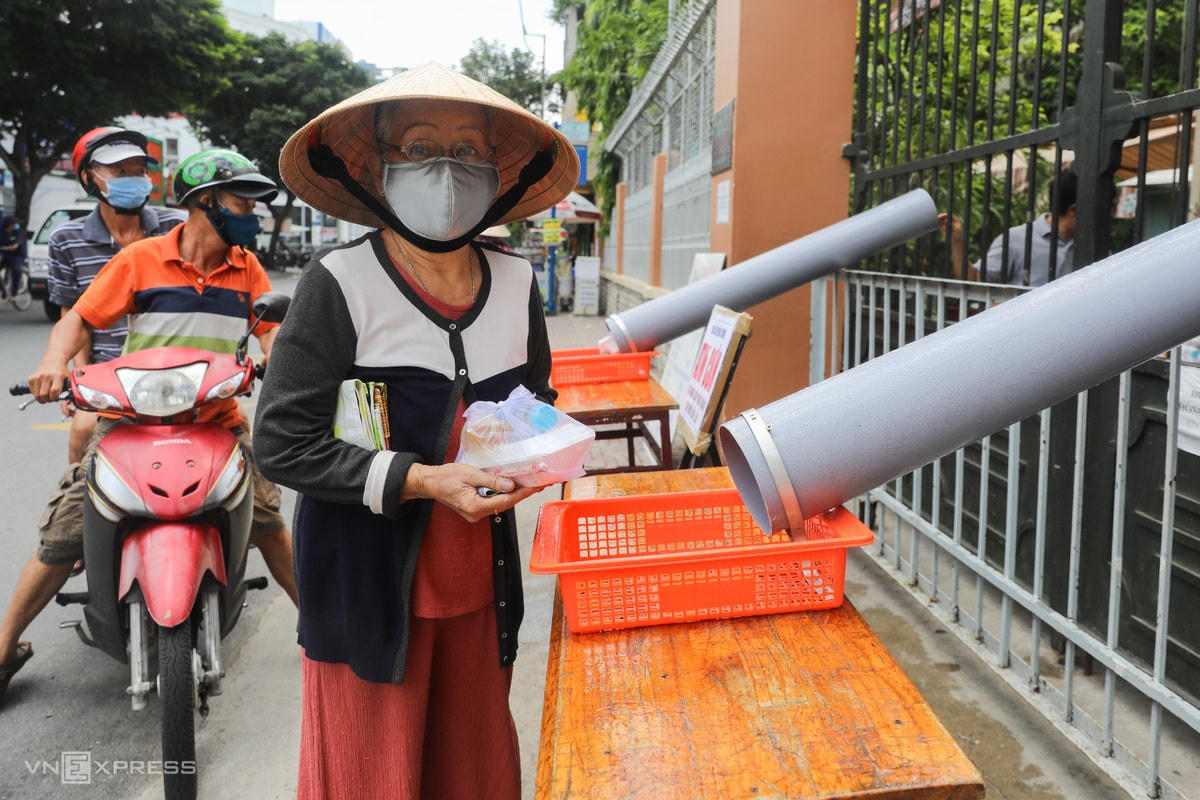 [ẢNH] Những mô hình từ thiện 0 đồng ở TP HCM
