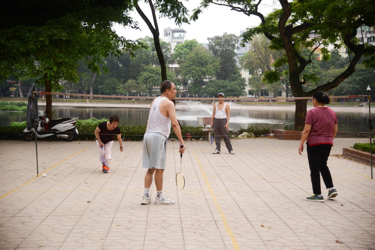 Theo anh Việt Hoàng: ‘’Nếu tuyến phố này được đi vào hoạt động, nhất định những hộ kinh doanh hàng quán quanh khu vực này sẽ được phát triển. Đặc biệt là sẽ càng có thêm nhiều khách du lịch tới thăm’’. 