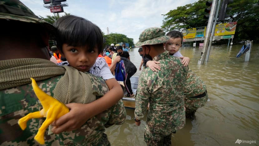 Trận lũ lụt ‘trăm năm có một’ càn quét các bang ở Malaysia. Ảnh: CNA.