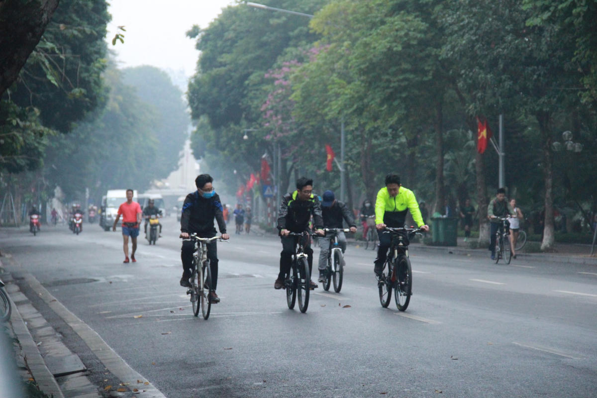 Ngày lễ 8/3, thời tiết phù hợp cho chị em diện áo dài