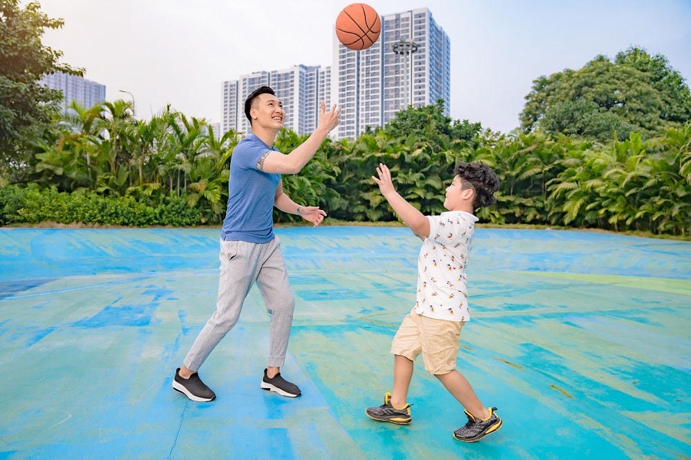 Theo chân gia đình diễn viên Mạnh Trường 'xả hơi' cuối tuần 