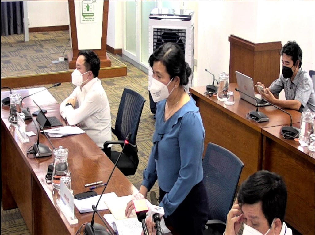Đại diện Sở Y tế TP HCM phát biểu tại buổi họp báo.