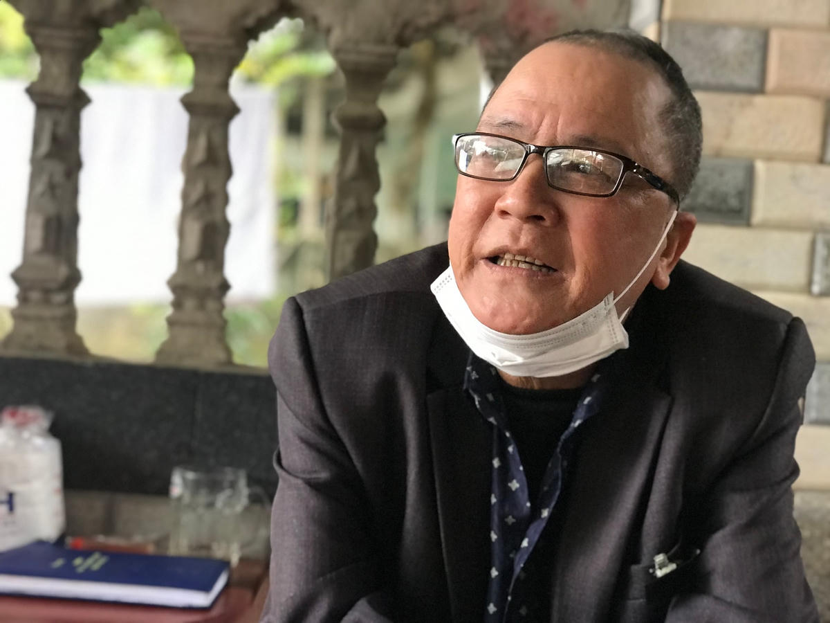 Ông Lê Chắt.