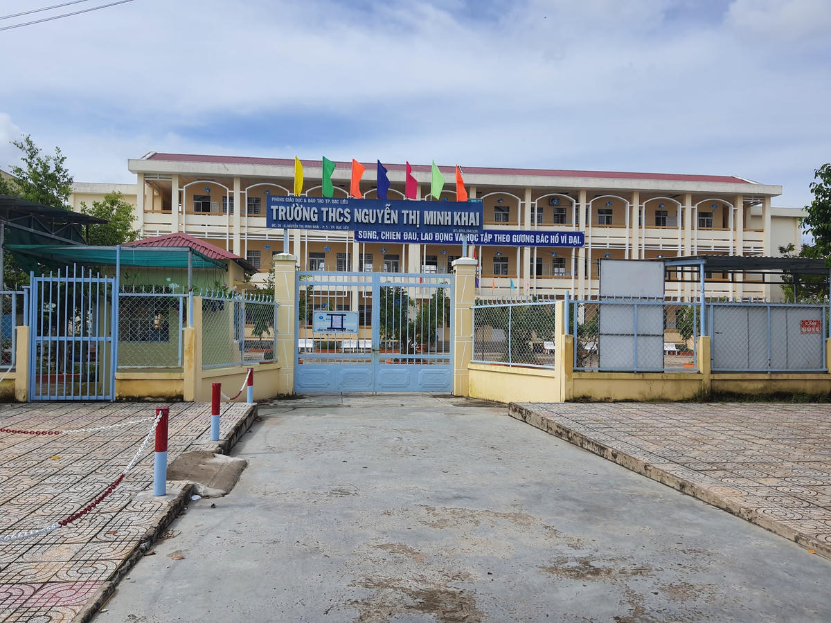 Do người về quê quá đông, tỉnh Bạc Liêu phải trưng dụng thêm nhiều trường học làm điểm cách ly.