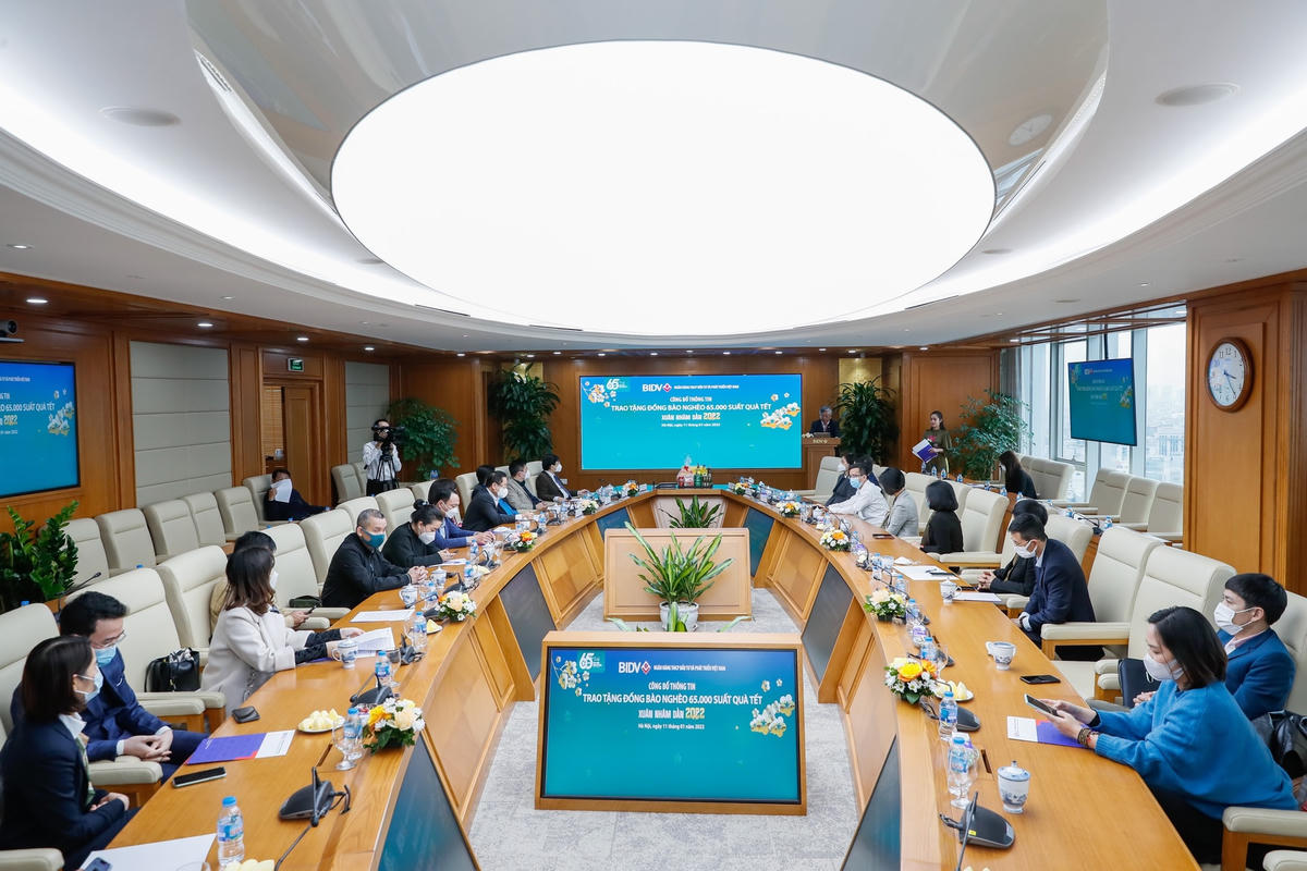 Các đại biểu tham dự chương trình. Ảnh: Quang Vinh.