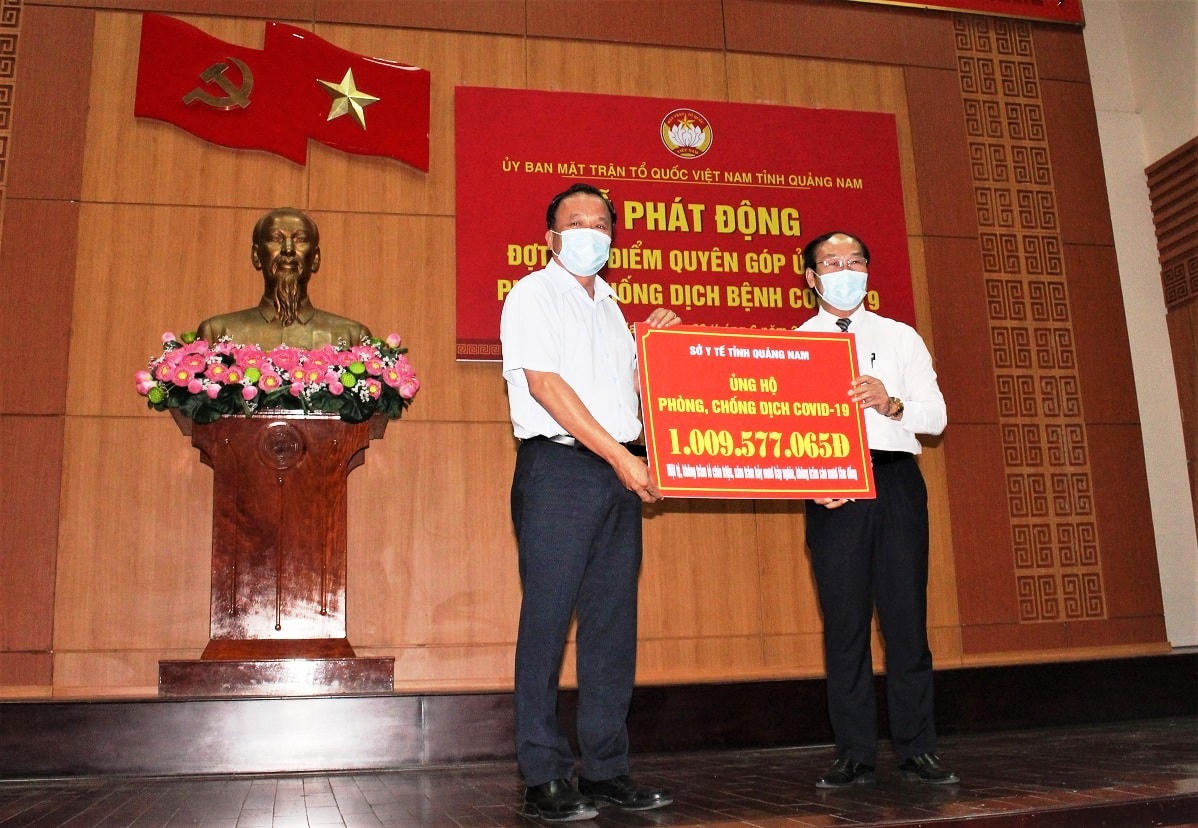 Sở y tế Quảng Nam ủng hộ phòng, chống dịch Covid-19. 