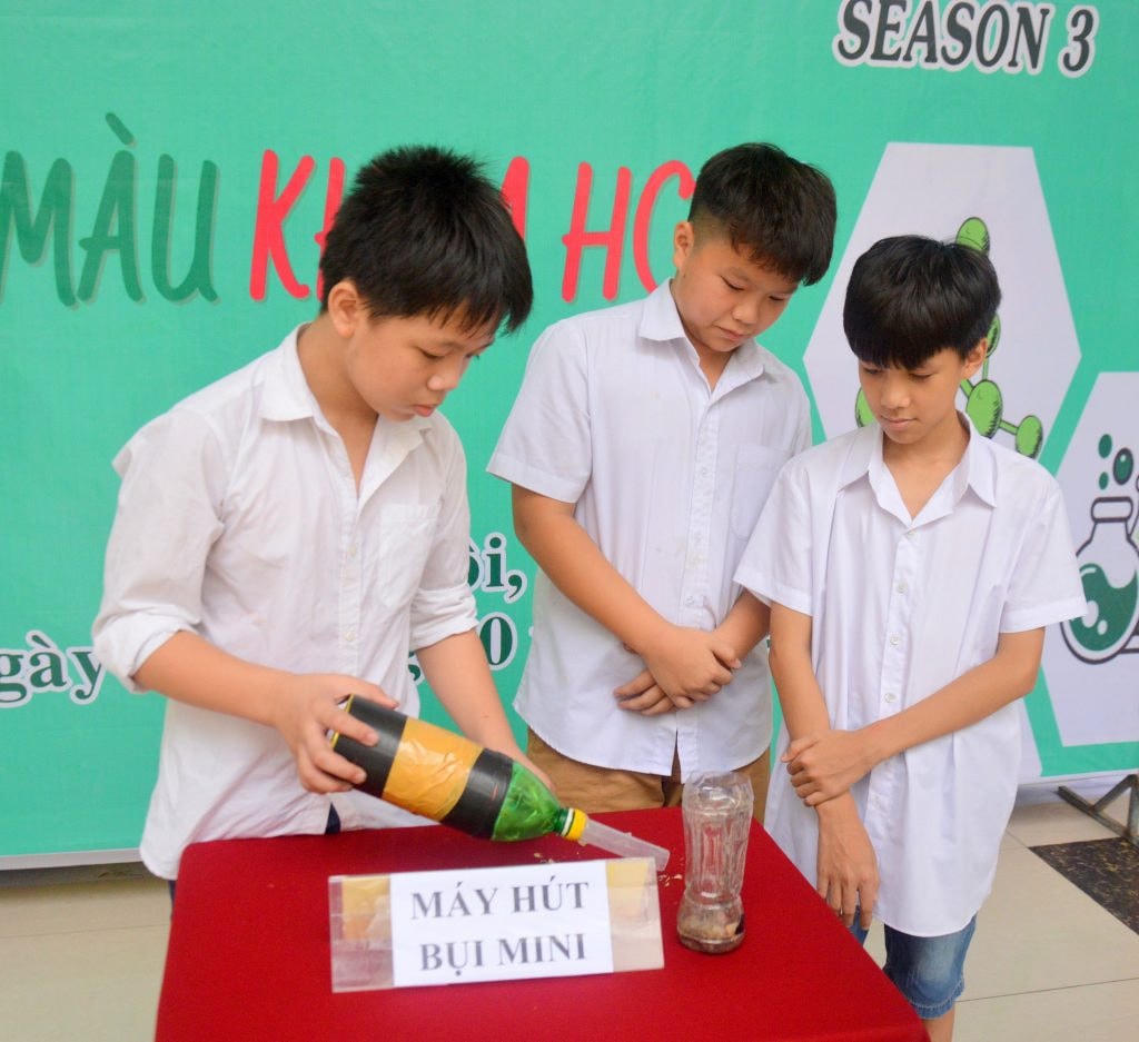 Không nhất thiết phải ở trường mới học tập, thực hành được STEM mà ở nhà cũng có thể thực hiện.