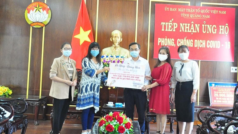 BẢN TIN MẶT TRẬN: Mặt trận Quảng Nam tiếp nhận tiền và hiện vật ủng hộ phòng, chống dịch Covid-19