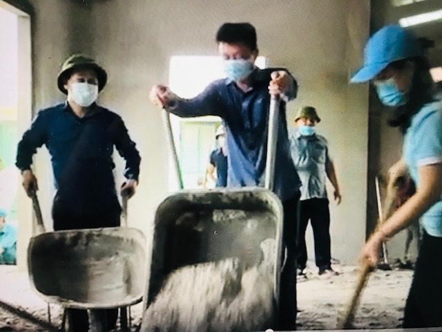 Gần dân hơn, thấu hiểu hơn nữa những khó khăn và nỗi vất vả của dân, vừa làm vừa rút kinh nghiệm, lãnh đạo tỉnh Yên Bái linh hoạt điều chỉnh những giải pháp phát triển KTXH và nâng cao đời sống mọi mặt của nhân dân.  